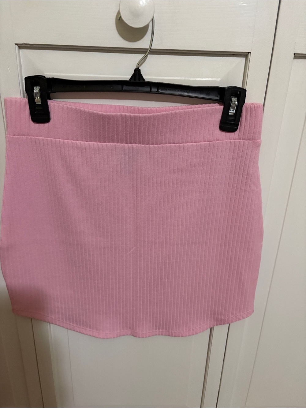 Ribbed Pink Mini Skirt — Sleek Everyday Style  Forever 21